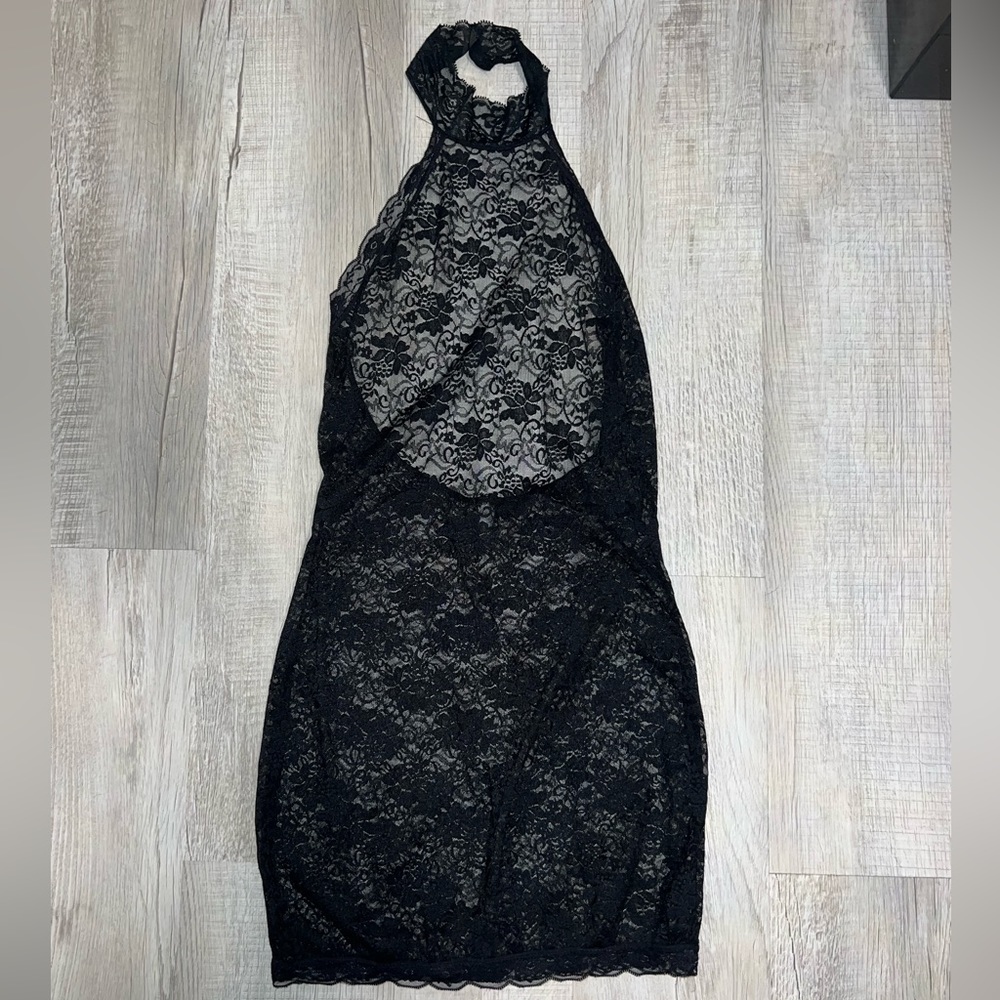 Black lace backless dress